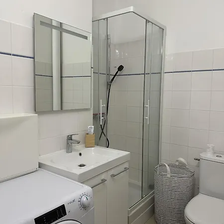 Διαμέρισμα Spacieux De Charme Ideal Pour Les Couples Ou Les Familles *